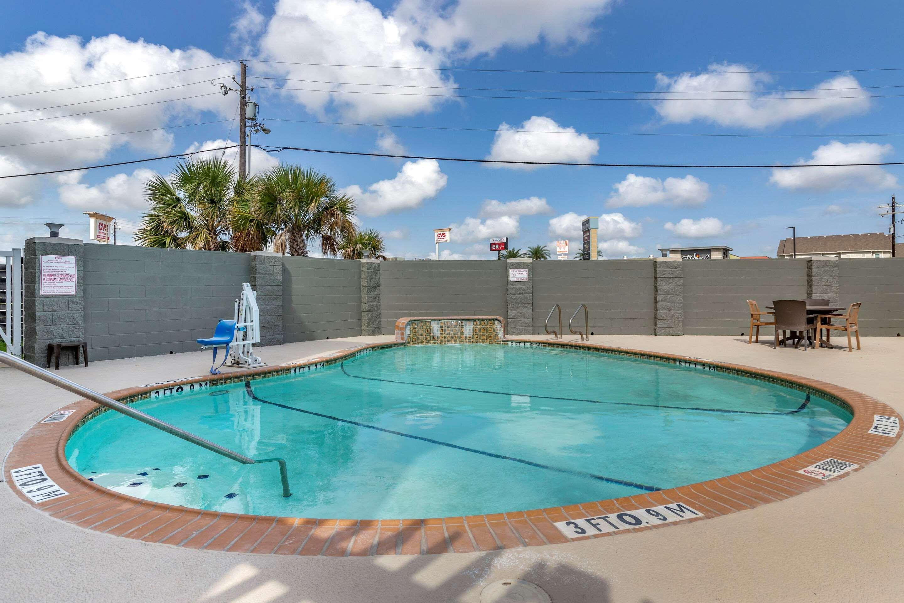 Comfort Suites Near Texas A&M - Corpus Christi Eksteriør billede